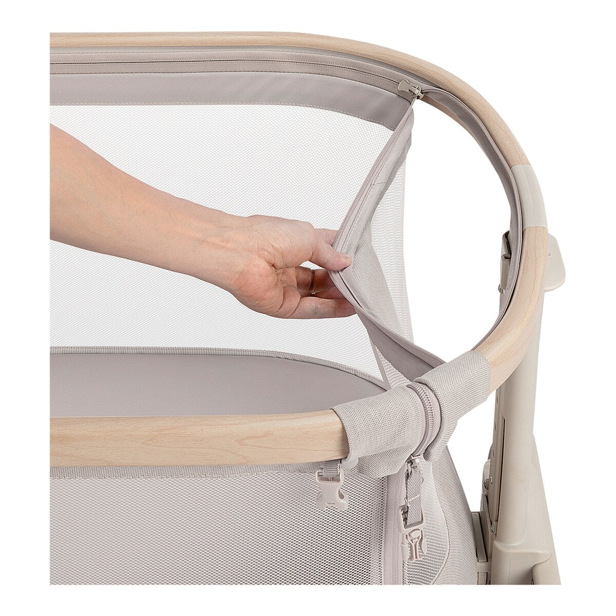 Bedside crib Iora Air med madrass og reiseveske fra fødsel - Maxi-Cosi