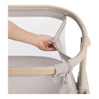 Bedside crib Iora Air med madrass og reiseveske fra fødsel - Maxi-Cosi
