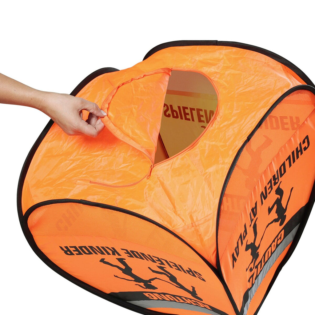 3D-varsselskilt lekeområde 64 cm med refleks montert ute