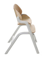 Sideprofil av 4-i-1 barnestolsett Woodynest med vippestol og brett