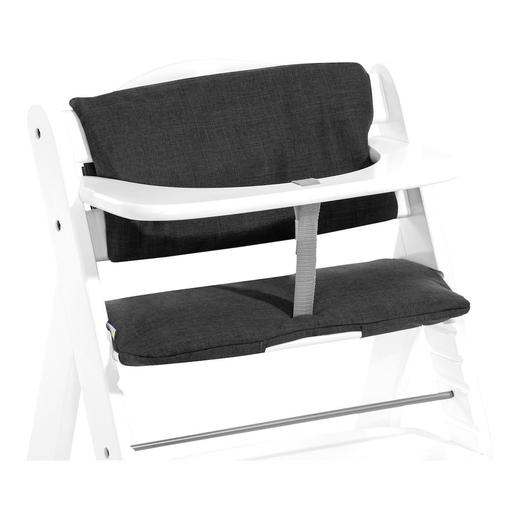 Barnestol Beta+ i bøk med brett og sele fra 6 mnd - Hauck