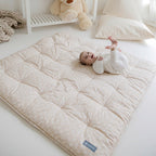 Krableteppe 120x120 cm økologisk bomull med trykk - Emma & Noah