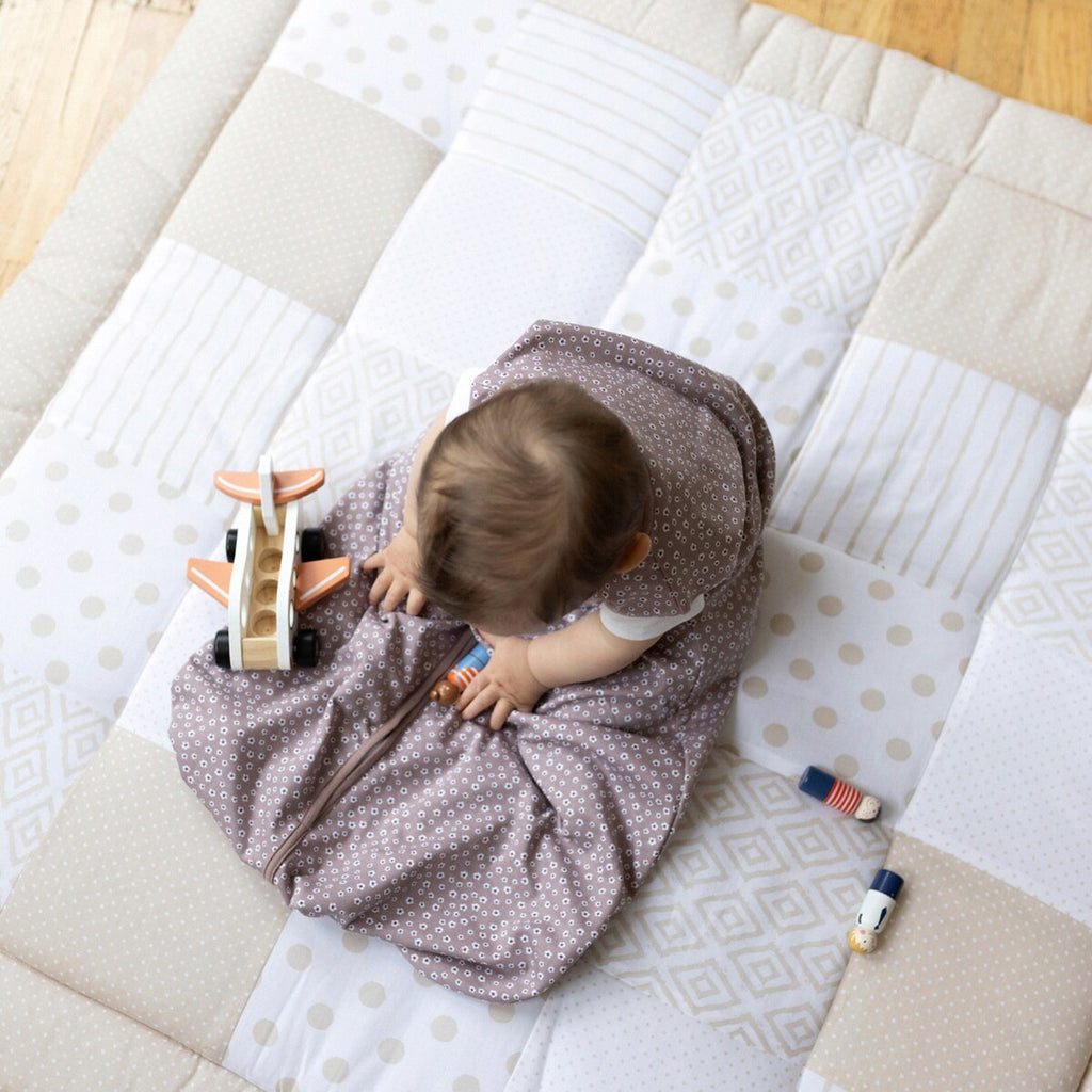 Krableteppe patchwork 120x120 cm bomull - Emma & Noah