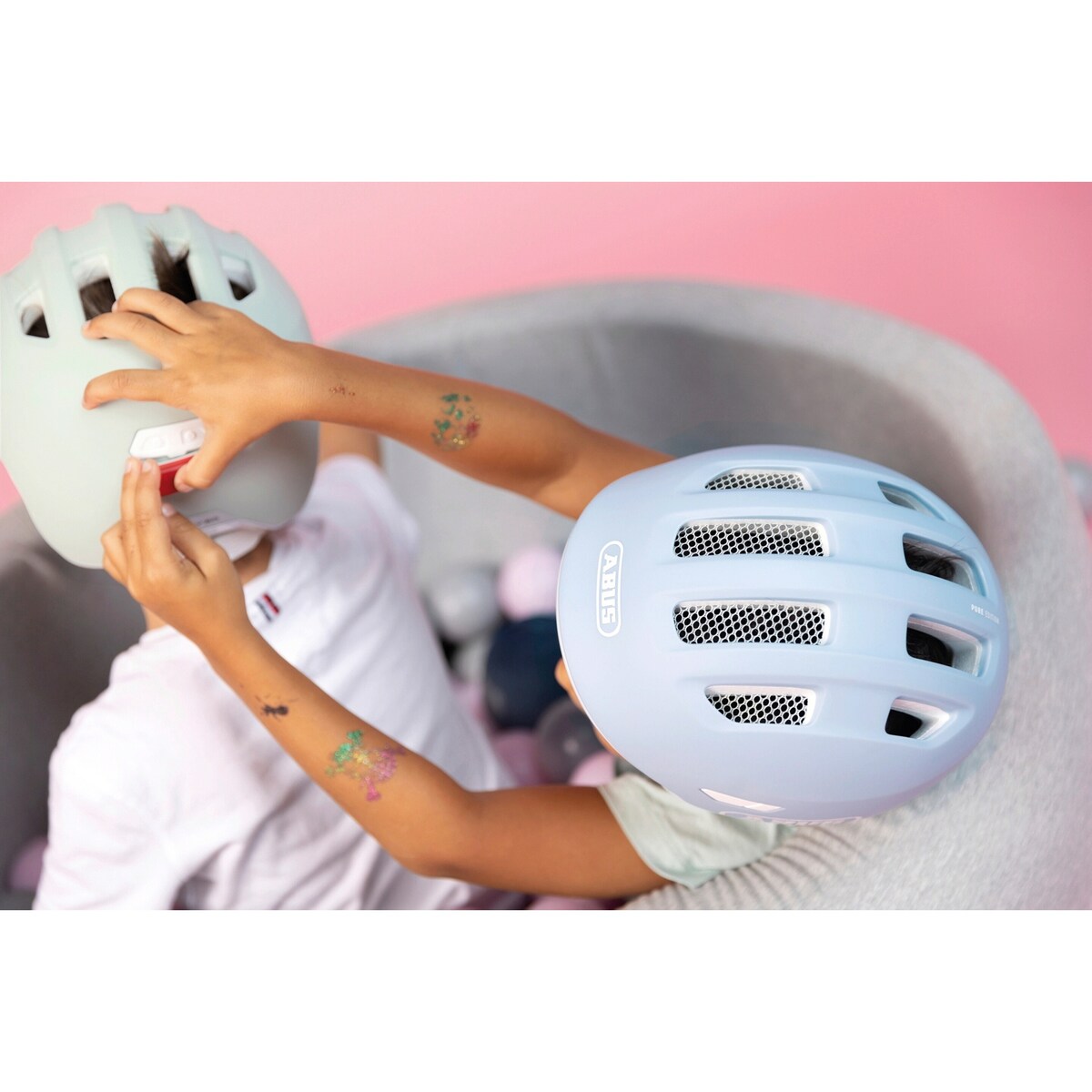 Sykkelhjelm Smiley 3.0 ACE LED med oppladbart baklys - ABUS