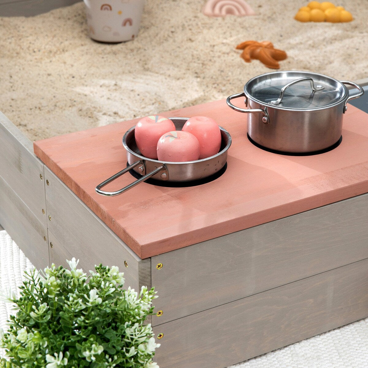Sandkasse Wild 120x120x20 cm med tildekking i sypresstre - MUDDY BUDDY