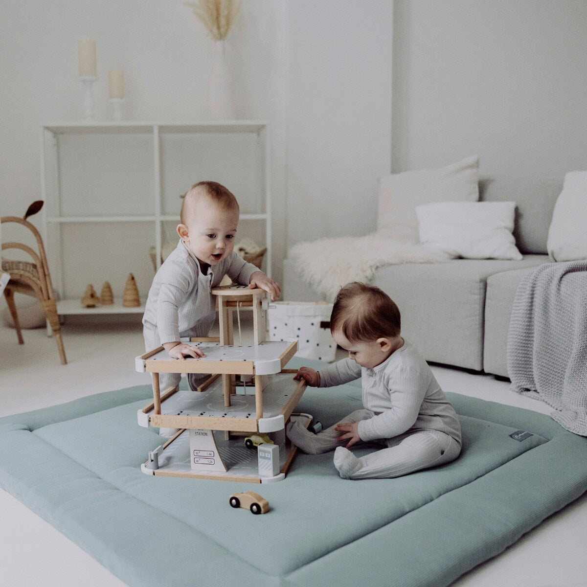 Krableteppe mini-piqué 120x120 cm økologisk bomull - Emma & Noah