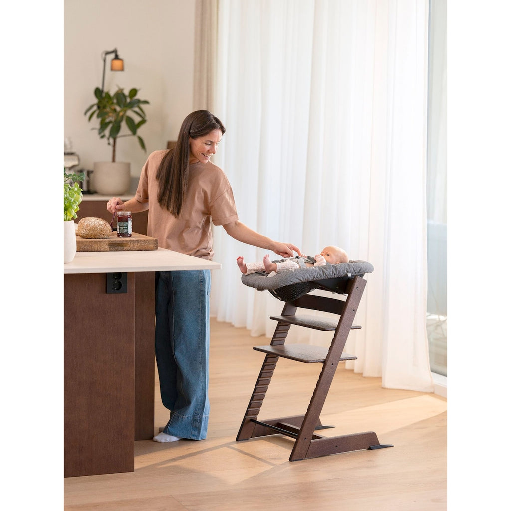 Tripp trapp-stol i eik med newborn-sett og babysett - Stokke