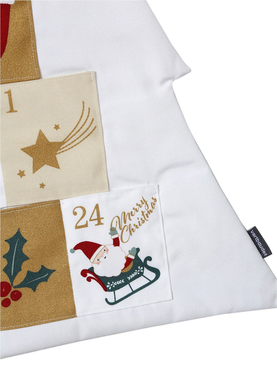 Nærbilde av julemotiver på Adventskalender juletre med 24 lommer