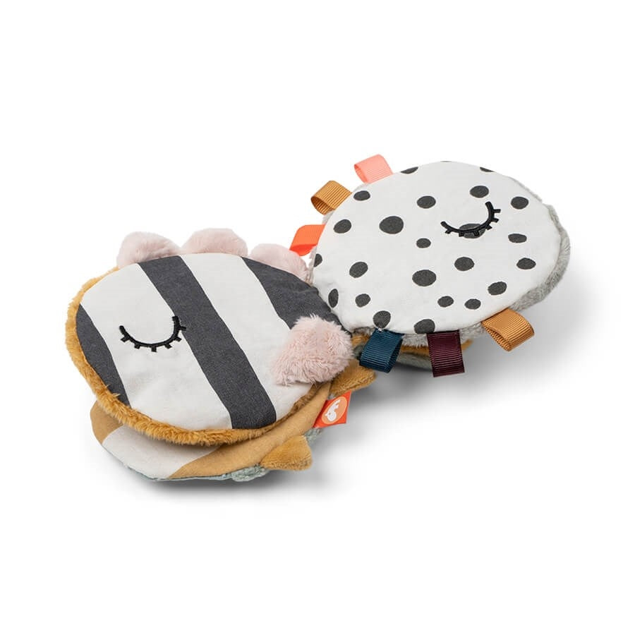 Aktivitetsbok for baby Sea Friends med knitresider detalj av farger og tekstur