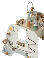 Montert aktivitetsbord for baby i tre FSC® med leker