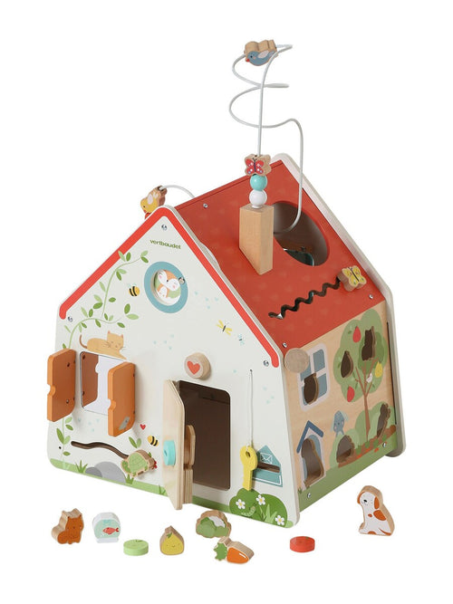 Aktivitetshus i tre FSC® 61x42x36 cm forfra med motorikksløyfe og former