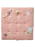 Forfra av Aktivitetsmatte Sweet Fun 100x100 cm bomull med fargerike leker
