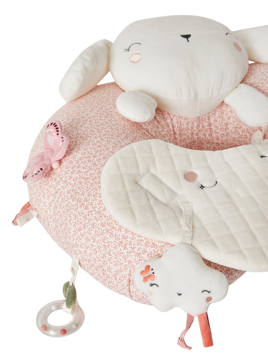 Aktivitetspute for baby med rangle og knitrepapir i rund form