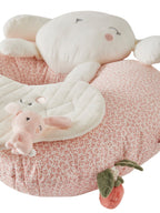 Aktivitetspute for baby med rangle og knitrepapir med søte dyr