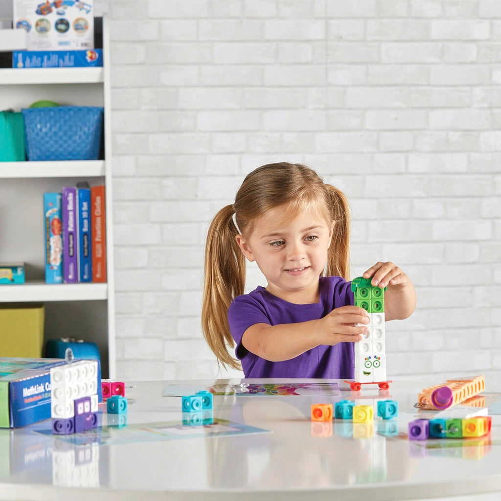 Detaljbilde av MathLink-klosser i Aktivitetssett MathLink Numberblocks 11-20