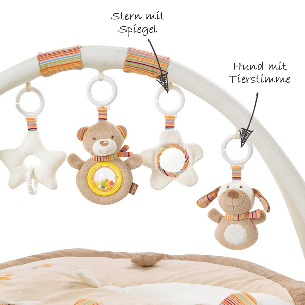 Detalj av leker på Aktivitetsteppe 3D Teddy Rainbow Fehn