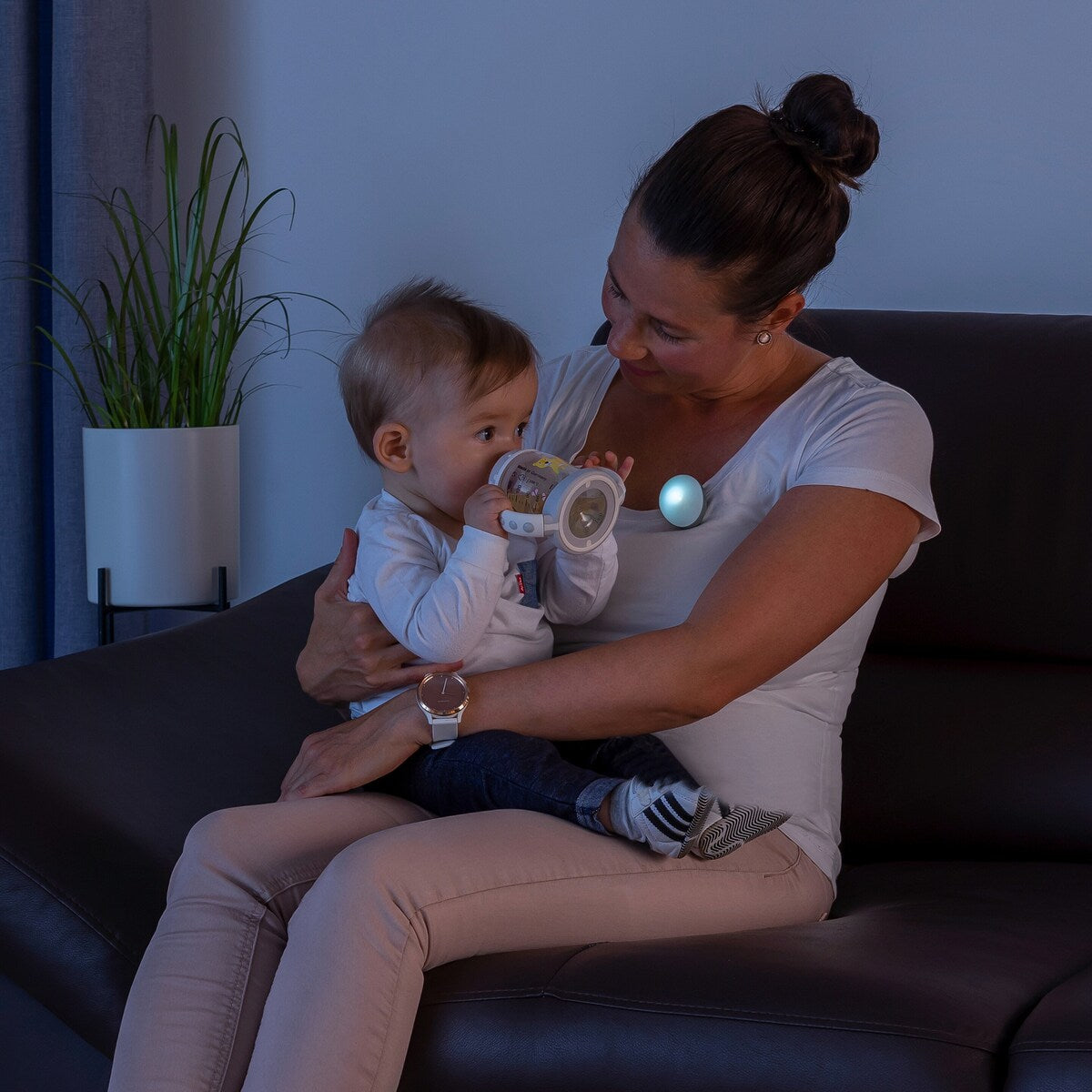 Ammelys ClipLight med klips og oppladbart batteri med Micro-USB-kabel