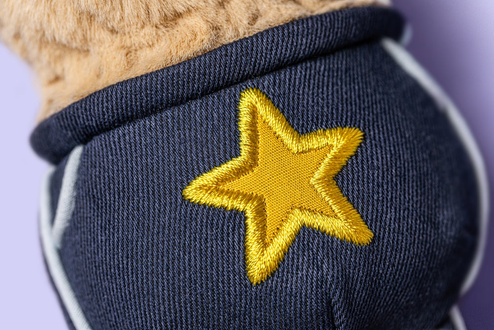 Amuseables Peanut Star Student antrekk kosedyr sideprofil