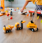 Detalj av Anleggskjøretøy i tre sett 13 cm fra PlanToys