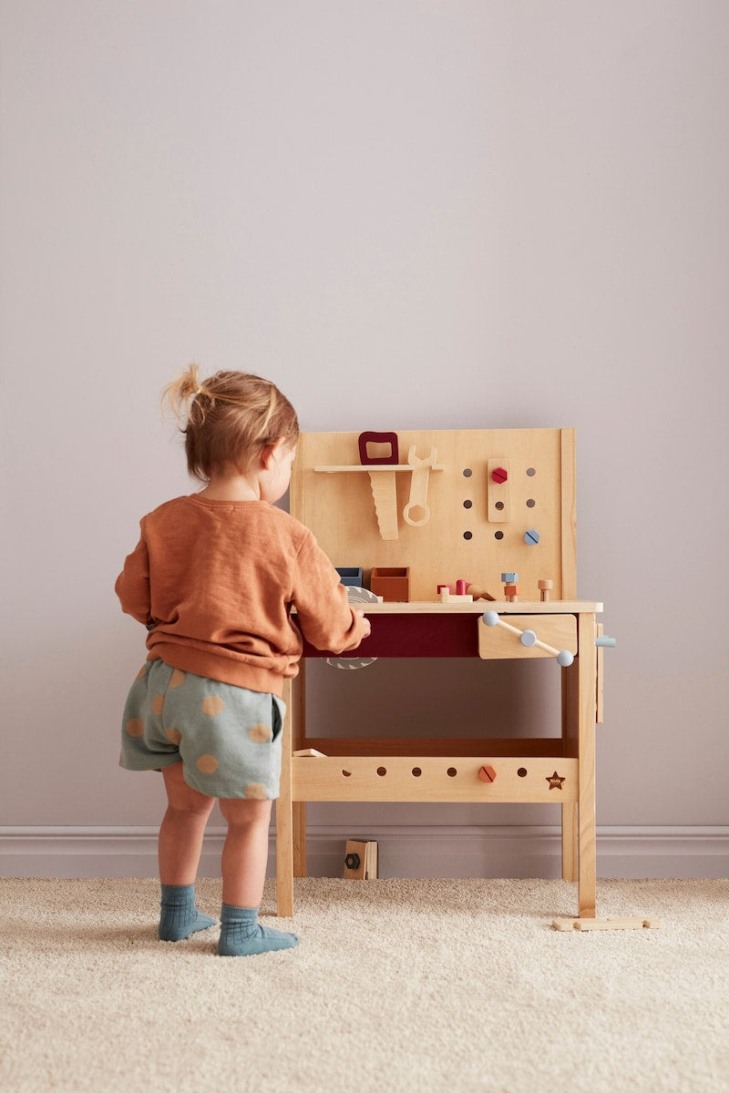 Arbeidsbenk Kid's Hub i tre med tilbehør