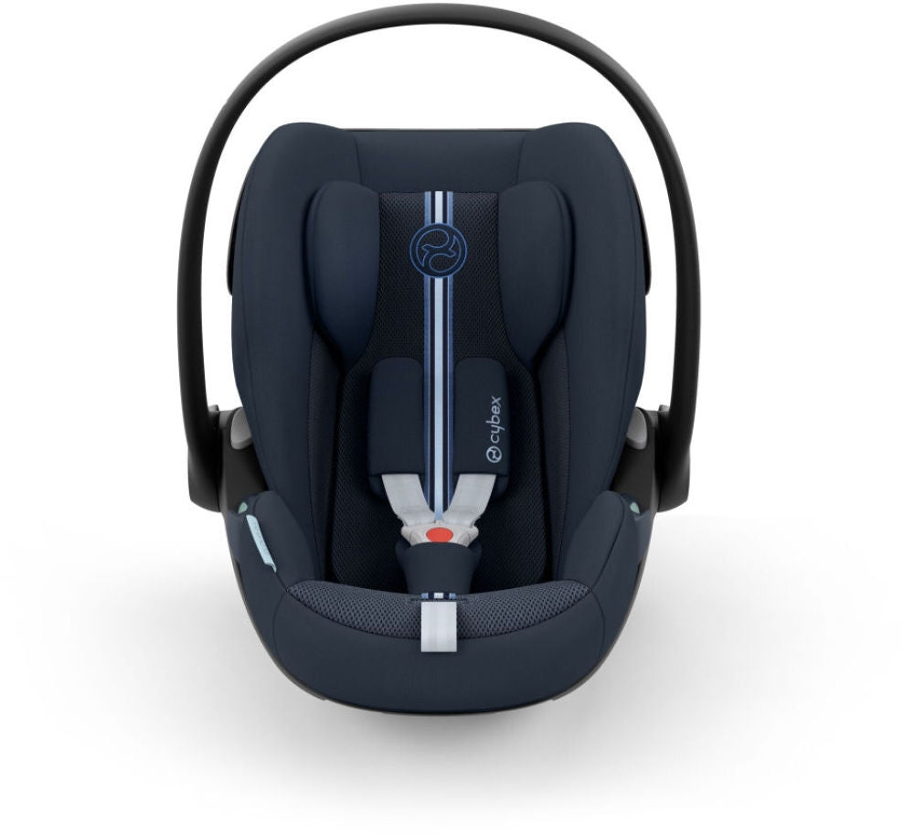 Detalj av sikkerhetssystem på Babybilstol Cloud G i-Size Plus Ocean Blue