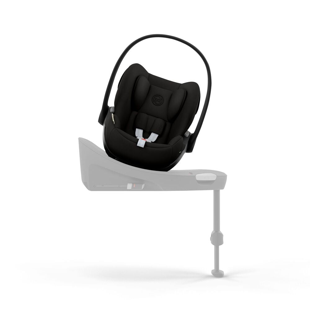 Babybilstol Cloud G3 40-87 cm Magic Black - Cybex montert i bil