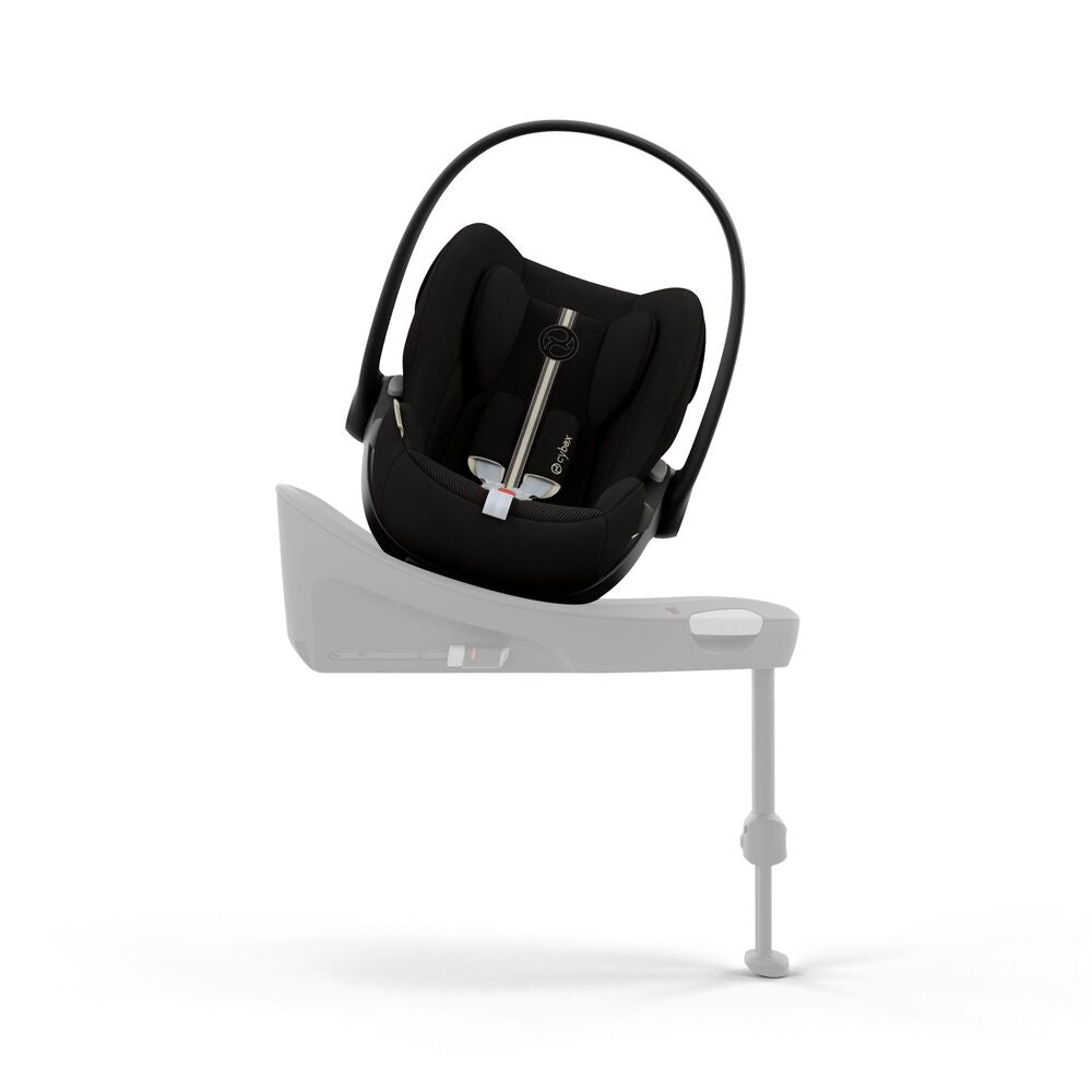 Detalj av stoff og mesh på Babybilstol Cloud G3 Plus Moon Black