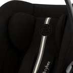 Montert Babybilstol Cloud G3 Plus Moon Black i bil