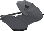 Babybilstol Coral Slide Pro Moon Graphite montert i bil