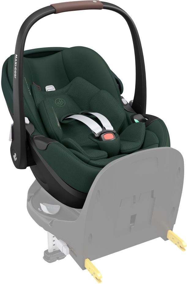 Nærbilde av stoff og ventilasjon i Babybilstol Pebble 360 Pro2 Twillic Green