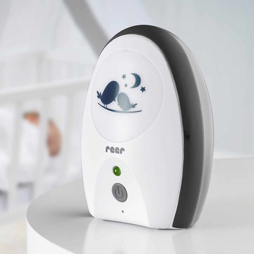 Visning av rekkeviddeindikator på Babycall Rigi Digital med nattlys