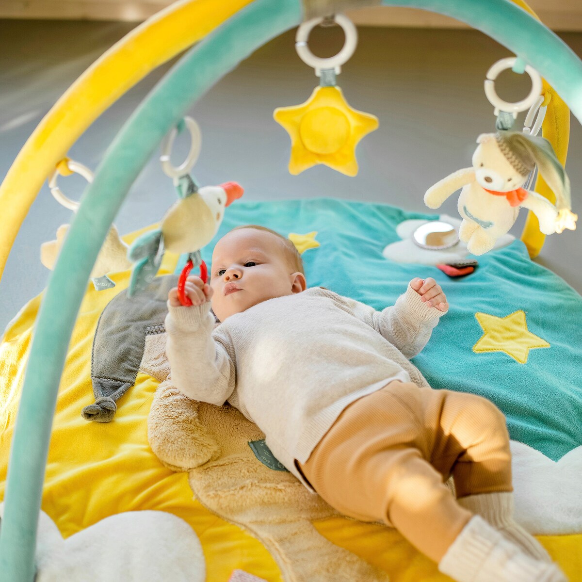 Babygym med 3D-aktivitetsteppe Bär Bruno med bjelle og raslepapir