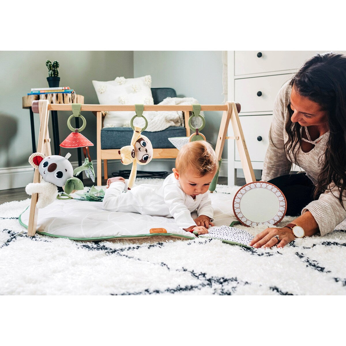 Babygym Boho Chic Luxe Gymini med trebue detalj på leker