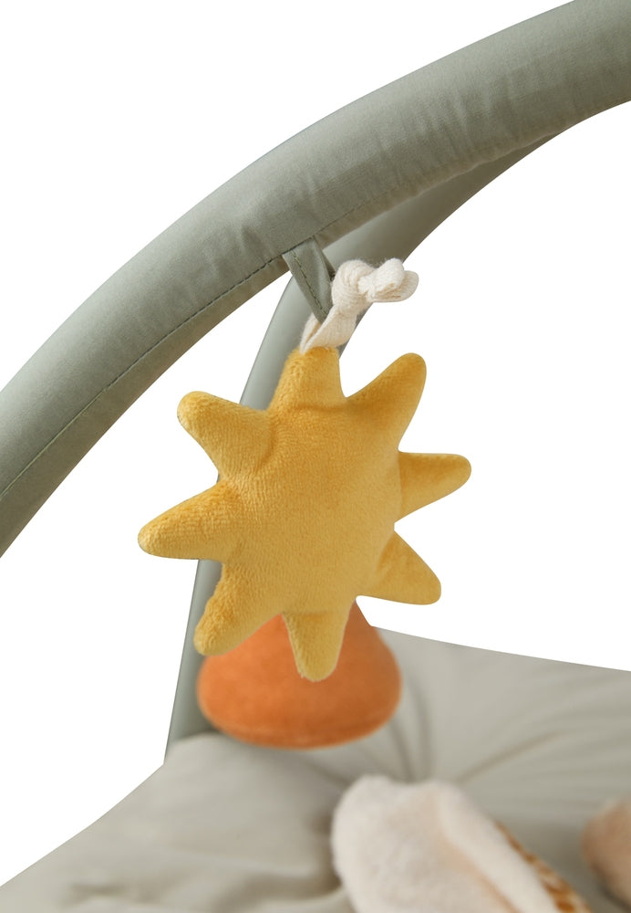 Babygym med lekematte Giraffe Kaya 100x80 cm nærbilde av pipelyd leke