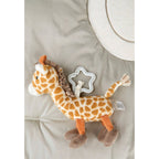Nærbilde av tekstilapplikasjoner på Babygym Giraffe Kaya
