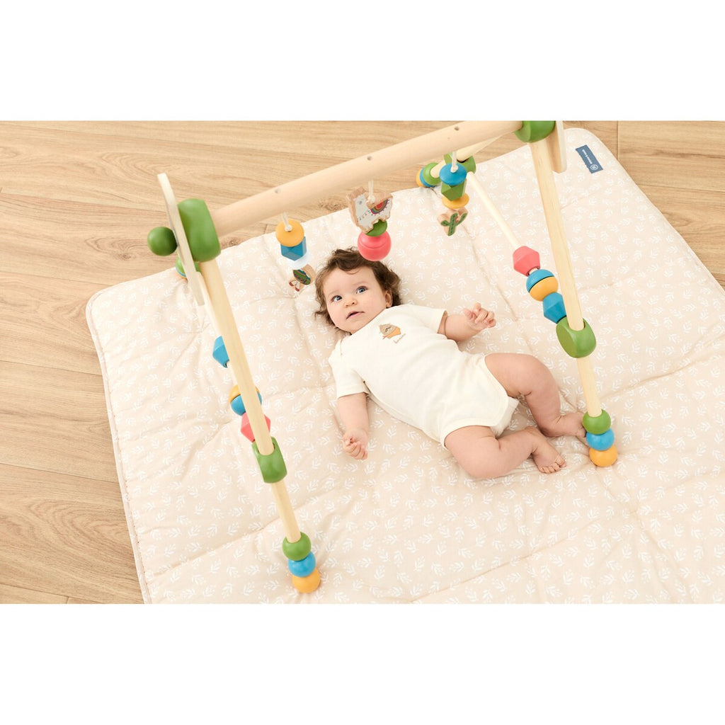 Babygym lama i tre med skjulte bjeller