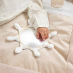 Babygym med krabbematte Flo Ernest Oli montert i stue