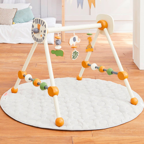 Babygym safari i bjørketre bakside med fargerike kuler
