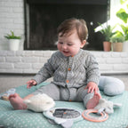 Babygym i tre med lekematte og pute Cozy Spot barn leker