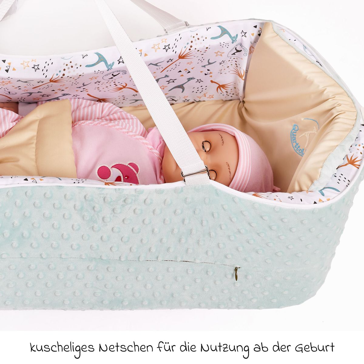 Montert Babynest 4-i-1 med kaldskummadrass fra fødsel, blå/hvit i bruk