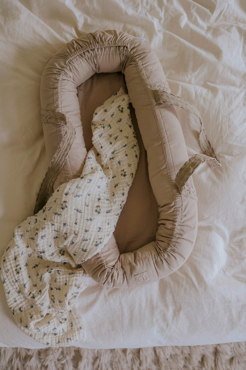 Babynest bærbart Tender Taupe 78x45 cm bomull forfra