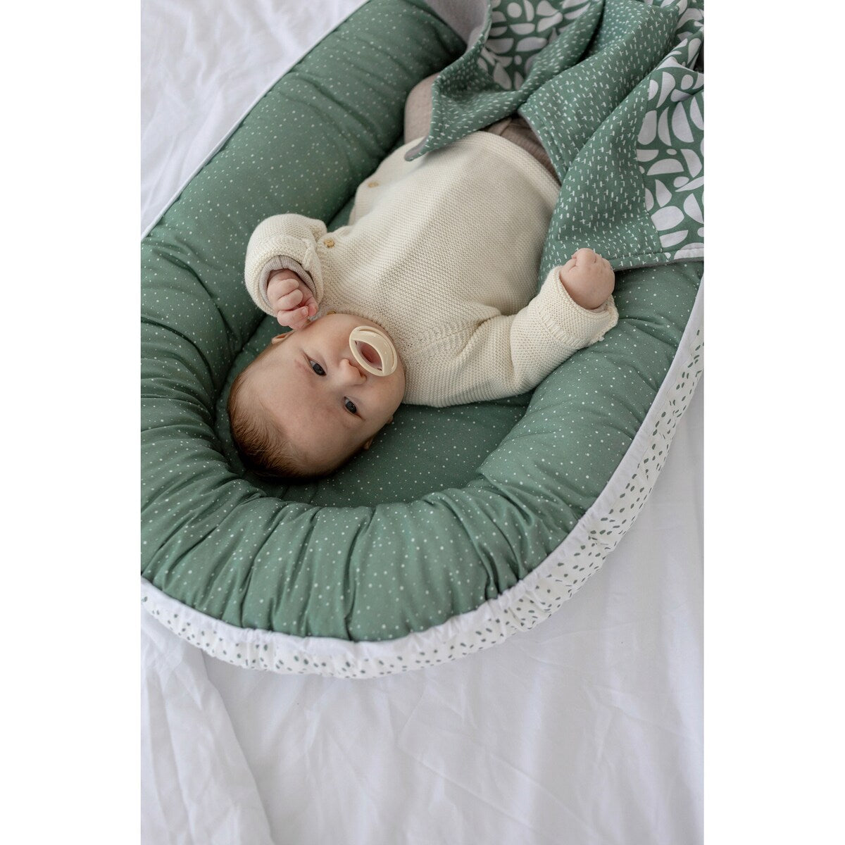 Babynest Classics vendbart 55x95 cm bomull - Ullenboom