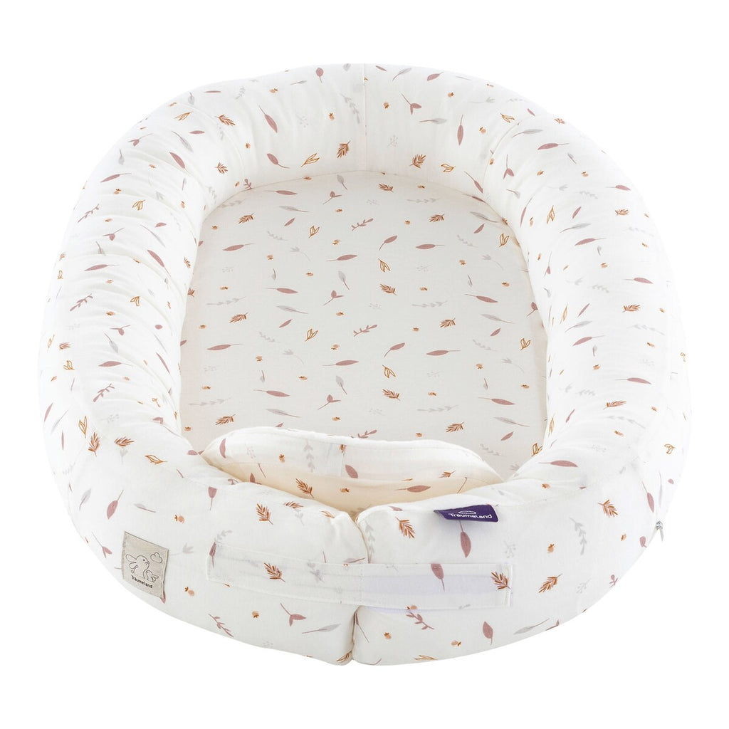 Nærbilde av materiale babynest HOME Comfort med madrass