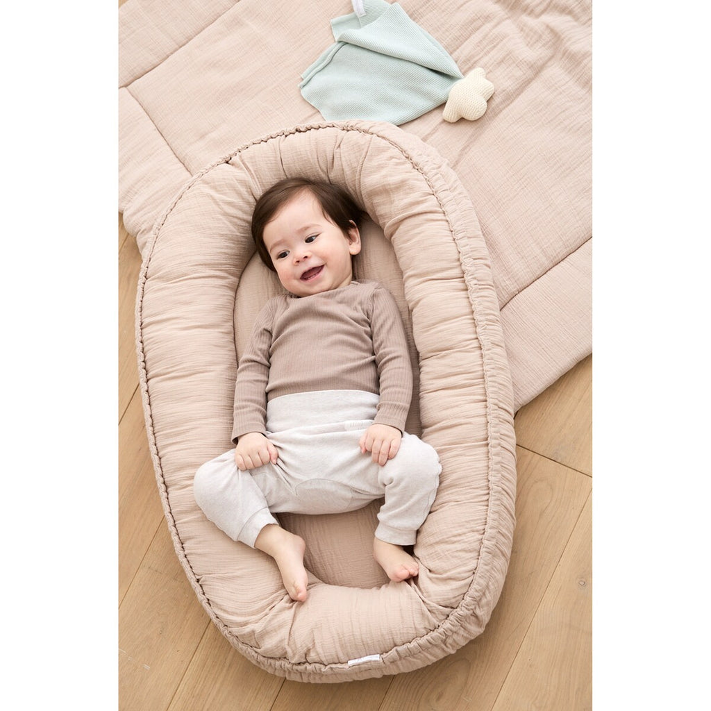 Babynest i musselin 82x55 cm fra fødsel til 5 mnd i bruk