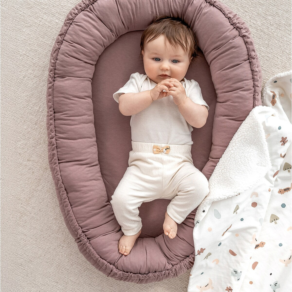 Montert Babynest NIDO jersey bomull 80x55 cm fra fødsel
