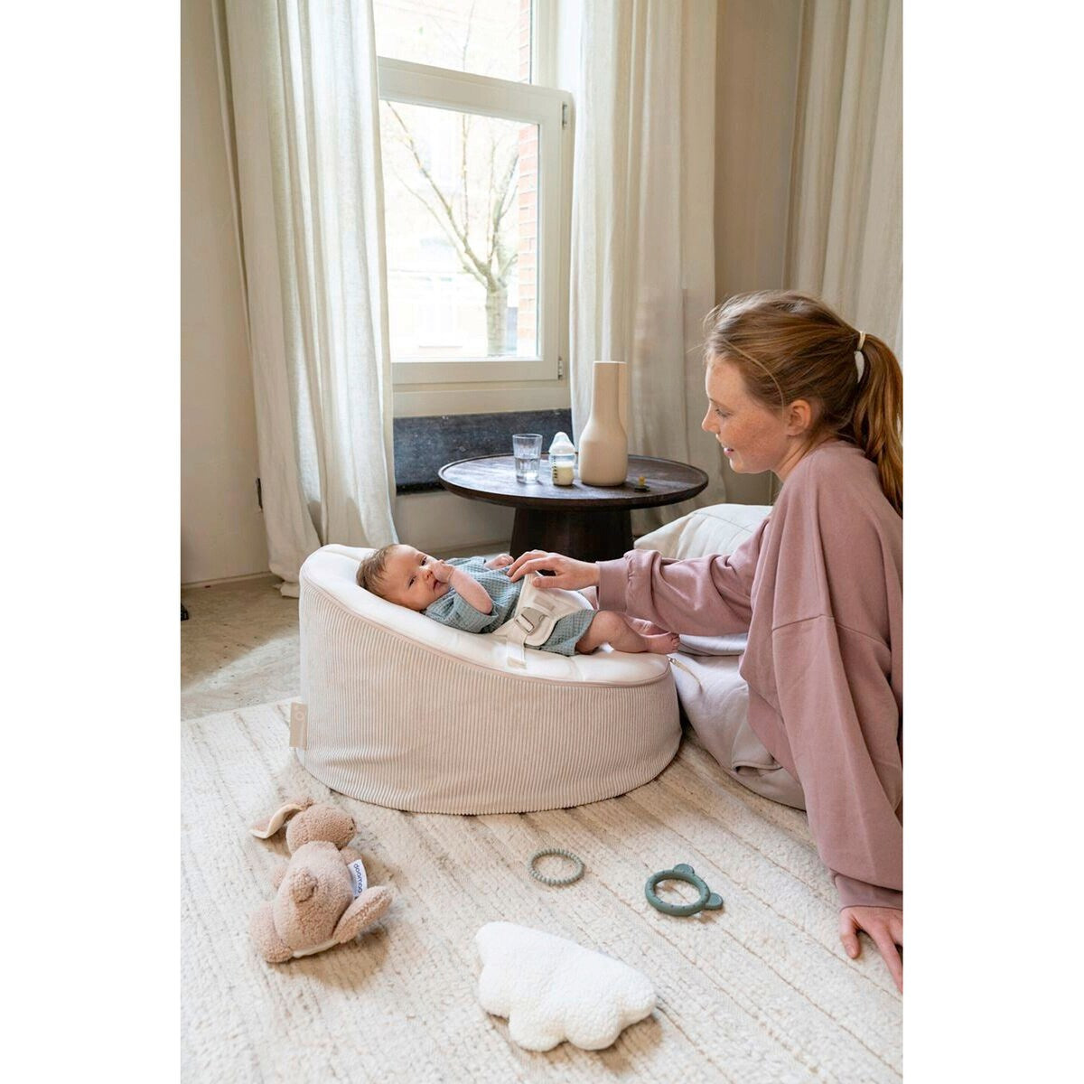Babynest og sittesekk Seat'n Grow sammenrullet