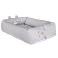 Babynest Style grå med bjørnemotiv - roba forfra