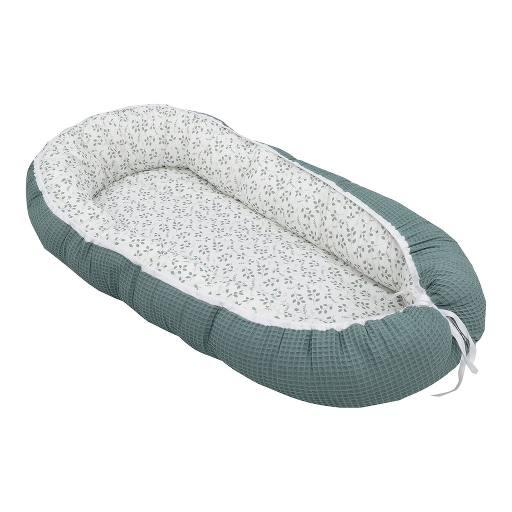 Babynest vaffelpiké vendbart 55x95 cm justerbar størrelse forfra