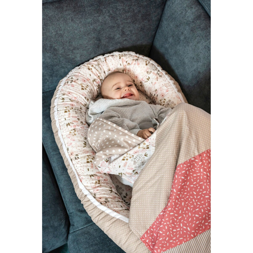 Babynest vendbart design 55x95 cm bomull - Ullenboom