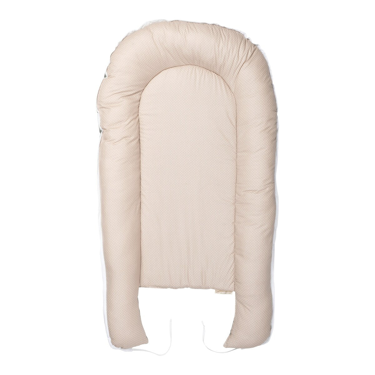 Babynest vendbart design 55x95 cm bomull montert på sofa